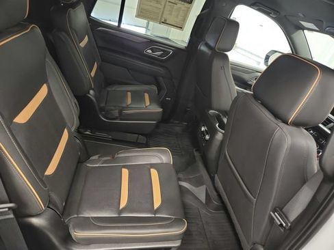 Used 2023 GMC Yukon AT4 w/ Technology Package AWD/4WD image 43