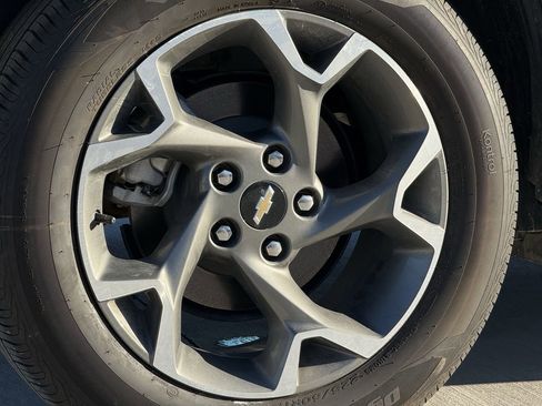 Used 2025 Chevrolet Trax LT image 12