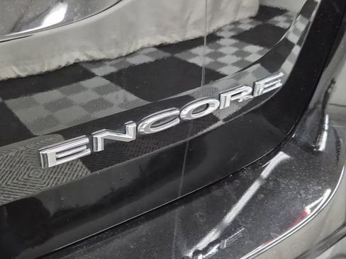 Used 2022 Buick Encore Preferred w/ Safety Package image 7