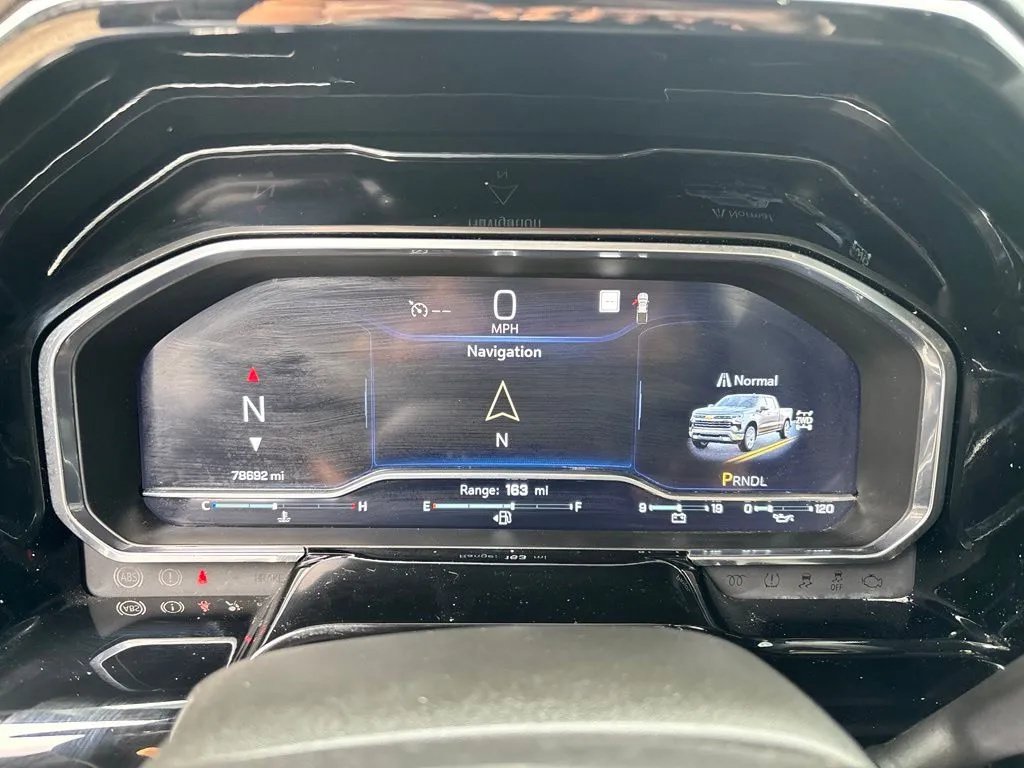 Used 2022 Chevrolet Silverado 1500 RST AWD/4WD image 16