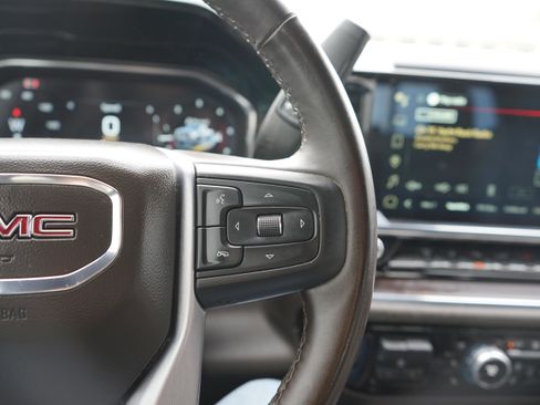 Used 2025 GMC Sierra 2500 SLT w/ SLT Convenience Package image 11