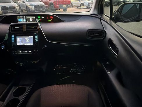 Used 2018 Toyota Prius Two image 41