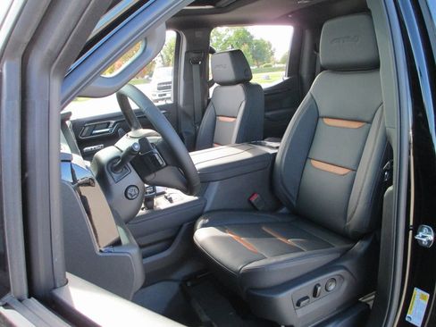 New 2026 GMC Sierra 1500 AT4 w/ AT4 Premium Package image 12