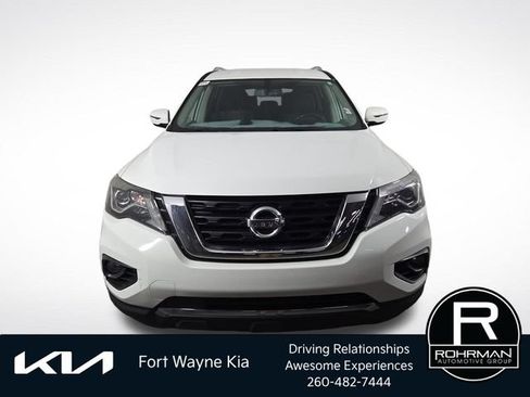 Used 2019 Nissan Pathfinder SV AWD/4WD image 3