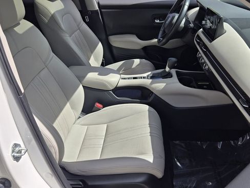 Used 2025 Honda HR-V EX-L image 17