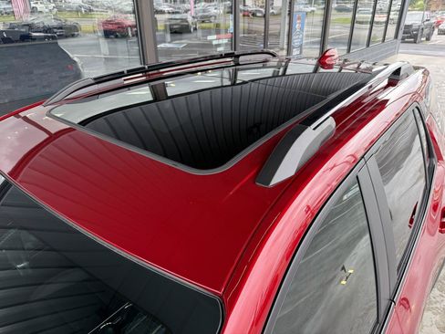Used 2025 Chevrolet Equinox RS w/ Safety and Technology Package FWD image 9