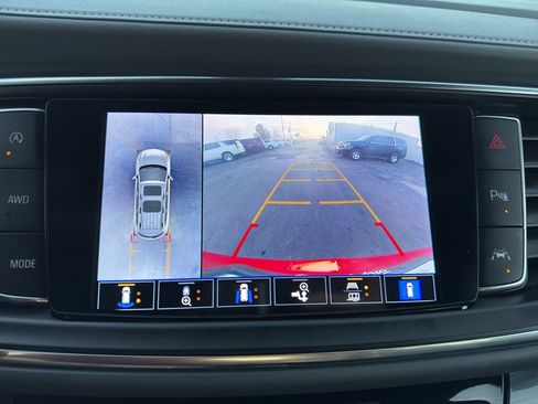 Used 2024 Buick Enclave Essence w/ Sport Touring Edition image 17