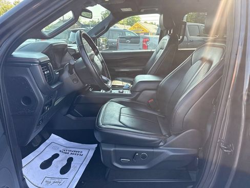 Used 2023 Ford Expedition Limited AWD/4WD image 28
