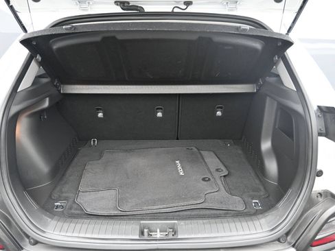 Used 2021 Hyundai Kona SE FWD image 23
