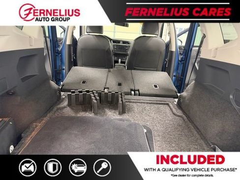 Used 2018 Volkswagen Tiguan SEL AWD/4WD image 23