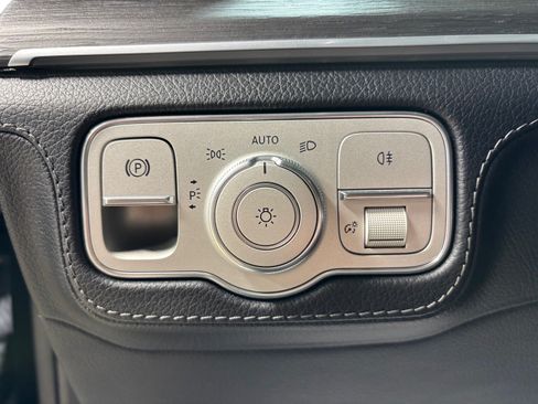 Used 2023 Mercedes-Benz GLS 450 4MATIC image 20