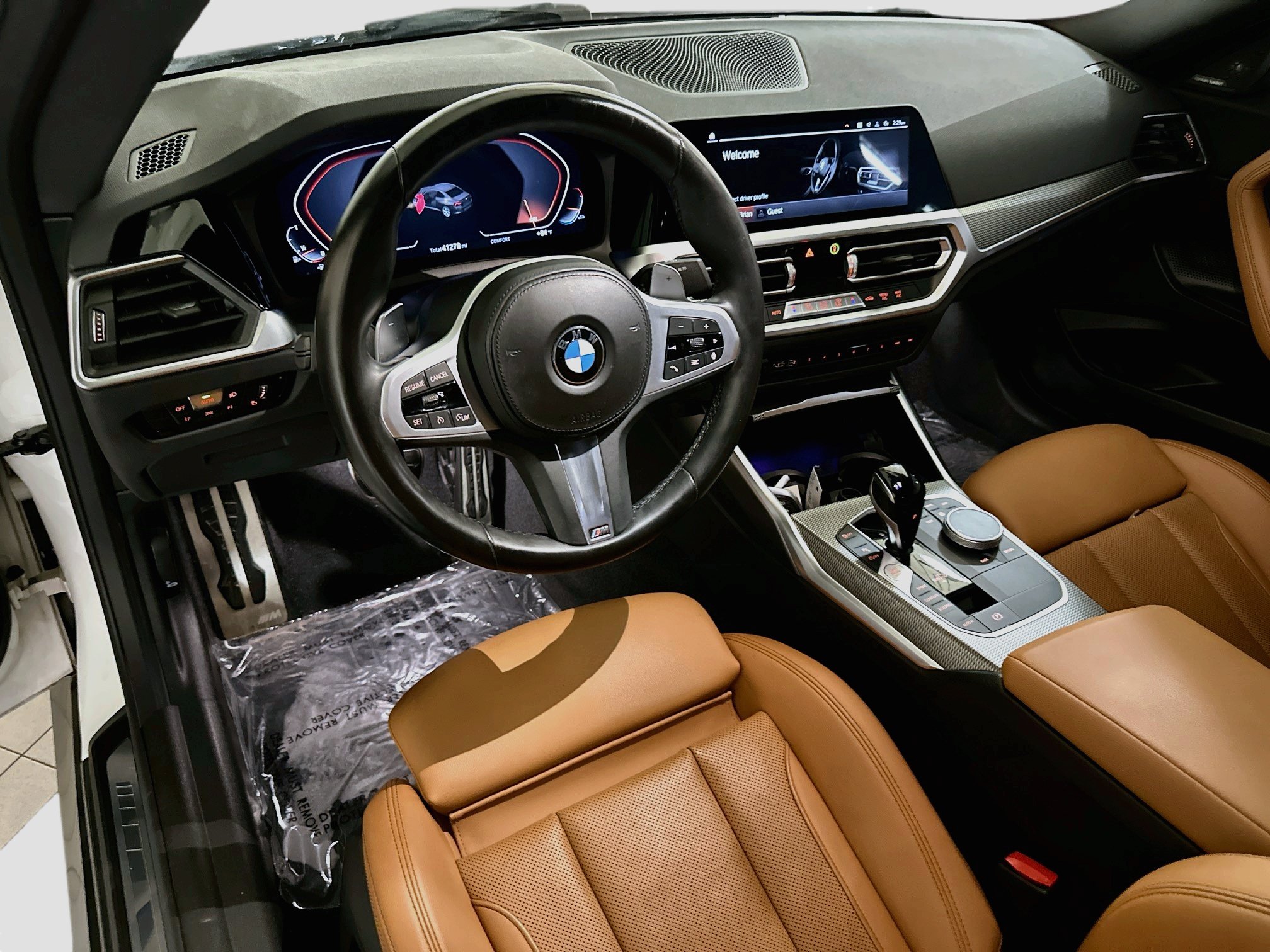 Used 2022 BMW 230i Coupe w/ M Sport Package RWD image 9