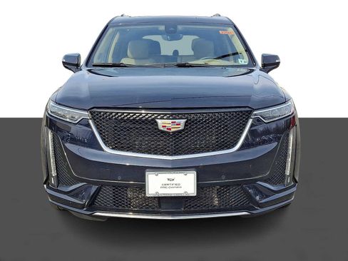 Used 2022 Cadillac XT6 Sport w/ Platinum Package image 2