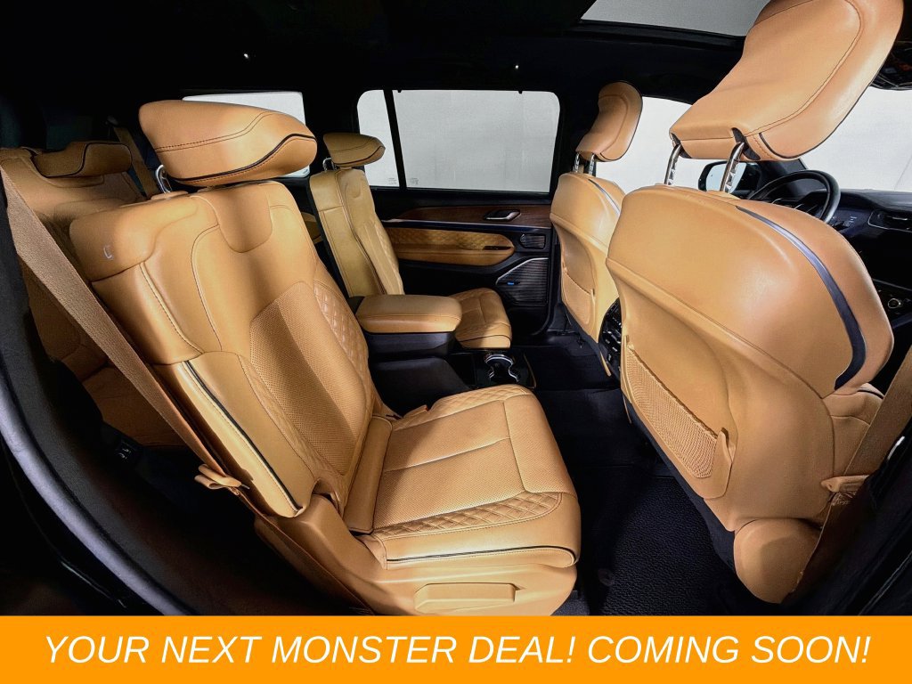 Used 2022 Jeep Grand Cherokee L Summit w/ Luxury Tech Group V AWD/4WD image 28