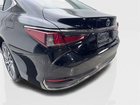 Used 2021 Lexus ES 250 w/ Premium Package image 19