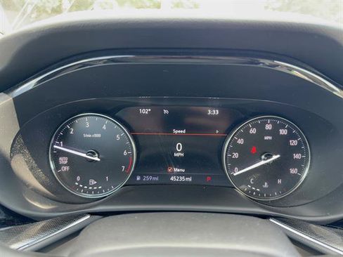 Used 2022 Buick Envision Essence w/ Technology Package I FWD image 14