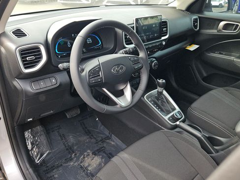 New 2026 Hyundai Venue SEL FWD image 7