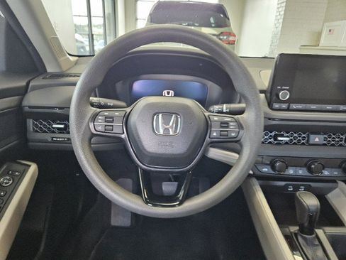 Used 2024 Honda Accord EX image 17