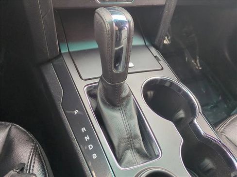 Used 2016 Ford Explorer XLT w/ Equipment Group 202A image 12