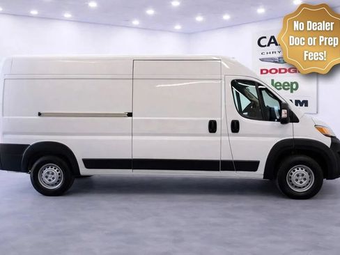 Used 2025 RAM ProMaster 2500 w/ Convenience Group FWD image 1