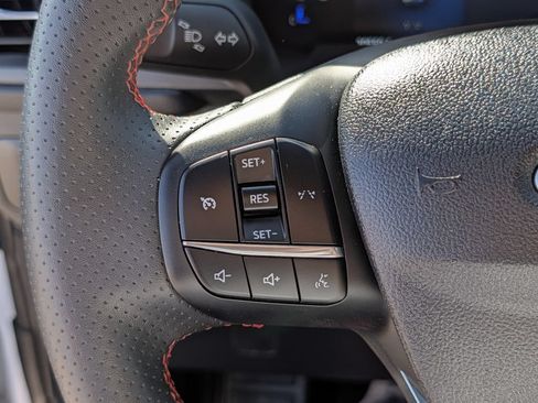 Used 2025 Ford Escape ST-Line FWD image 22