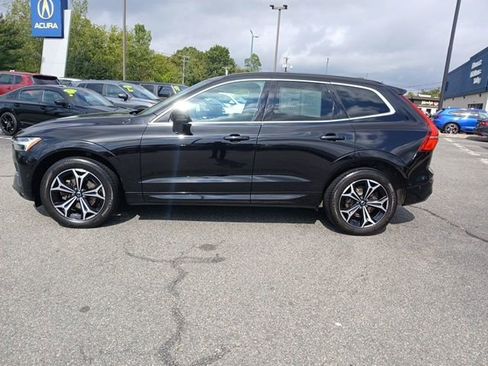 Used 2022 Volvo XC60 B5 Momentum w/ Advanced Package image 4