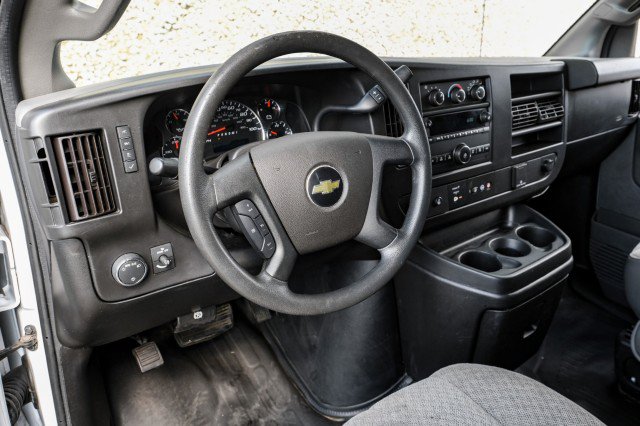 Used 2020 Chevrolet Express 3500 w/ Driver Convenience Package RWD image 2