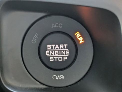 Used 2025 Jeep Wrangler Unlimited Sahara w/ Safety Group image 36