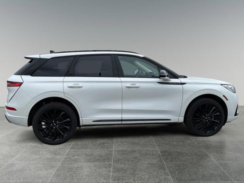 Used 2023 Lincoln Corsair Reserve w/ Equipment Group 201A image 6