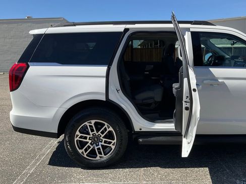 New 2026 Ford Expedition Active image 36