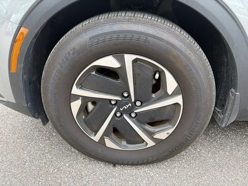 Certified 2024 Kia Sportage LX FWD image 26