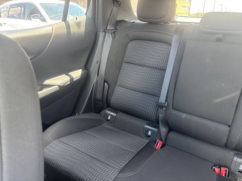Used 2025 Chevrolet Equinox LT FWD image 38