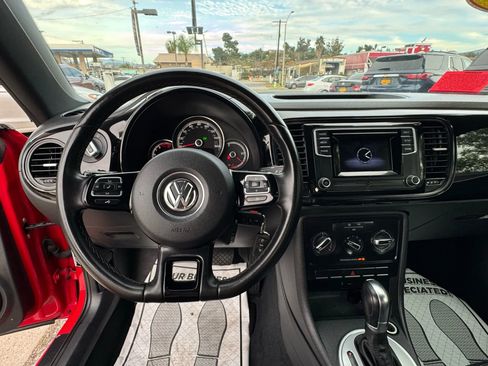 Used 2017 Volkswagen Beetle 1.8T S FWD image 15
