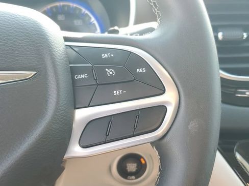 Used 2023 Chrysler Voyager LX FWD image 15