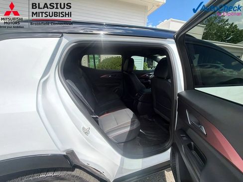 Used 2024 Chevrolet Equinox EV RS FWD image 36