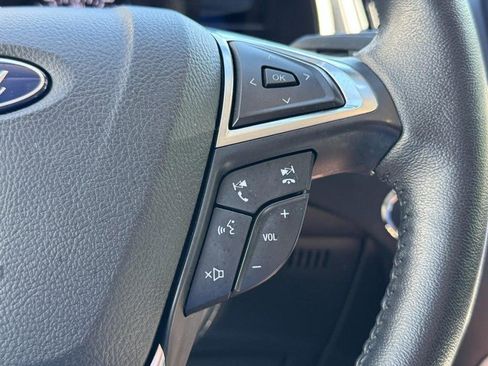 Used 2022 Ford Edge SEL w/ Convenience Package AWD/4WD image 17