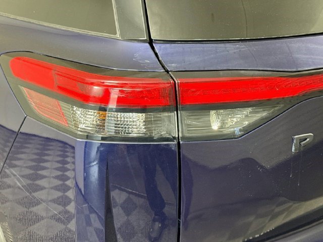 Used 2024 Nissan Pathfinder SV w/ Lighting Package (N92) FWD image 35