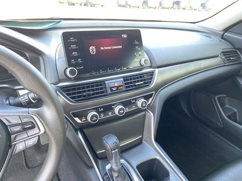 Used 2019 Honda Accord LX image 23