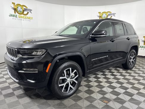 New 2025 Jeep Grand Cherokee Limited w/ Luxury Tech Group II image 3