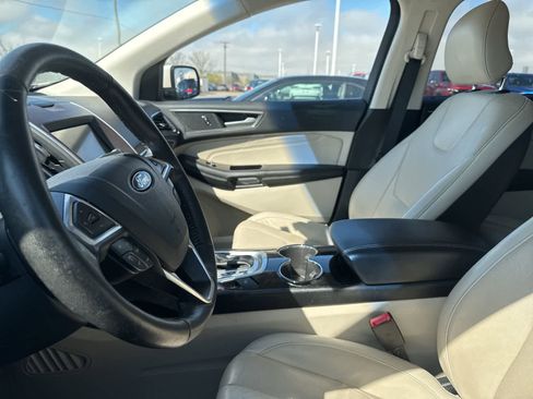 Used 2016 Ford Edge Titanium w/ Equipment Group 301A image 32