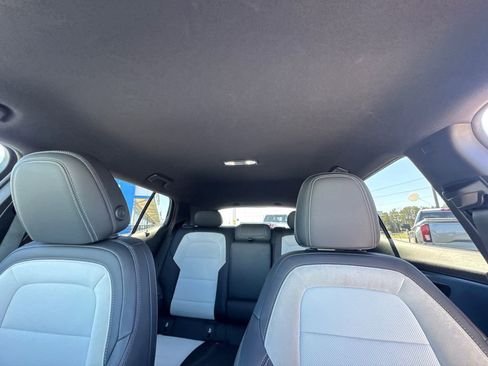 Used 2025 Chevrolet Equinox EV LT image 32