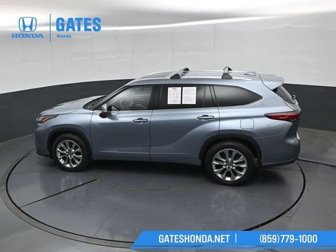 Used 2023 Toyota Highlander Limited AWD/4WD image 54