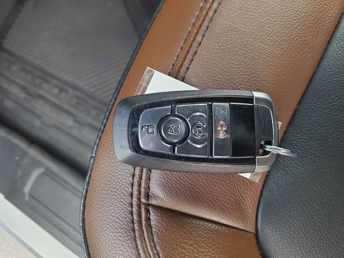 Used 2024 Ford Bronco Outer Banks image 28