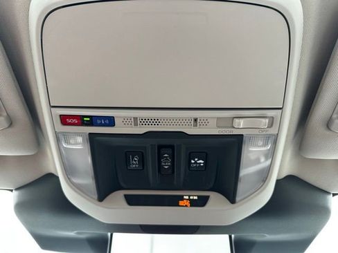 Used 2023 Subaru Forester Premium AWD/4WD image 29