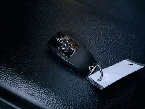 Used 2024 Mercedes-Benz Sprinter 2500 image 28