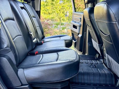 Used 2018 RAM 1500 Outdoorsman AWD/4WD image 11