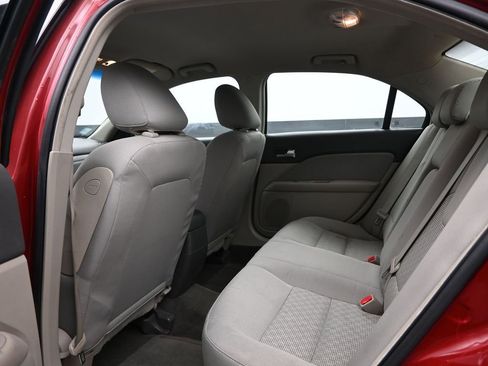 Used 2010 Ford Fusion S image 21