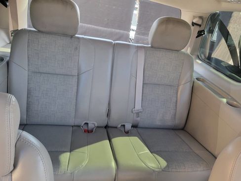 Used 2006 Saturn Relay Level 2 w/ Preferred Pkg image 19