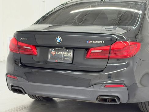 Used 2020 BMW M550i xDrive AWD/4WD image 38