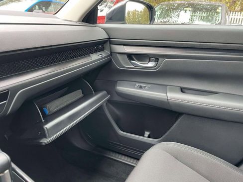 Used 2025 Honda CR-V LX image 30